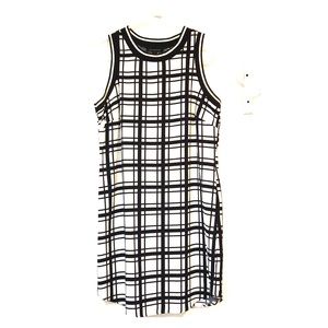 White/black sleeveless shift dress XS